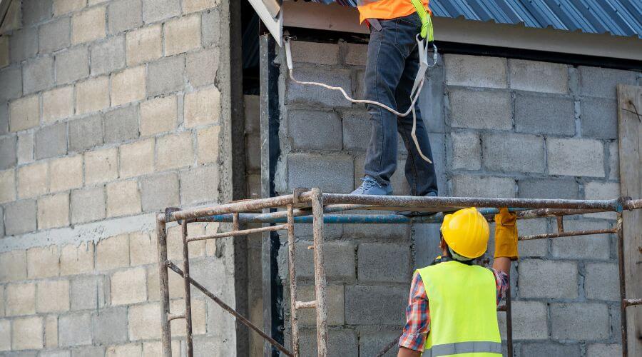 Expert Emergency Roof Repairs services in Carmel, IN